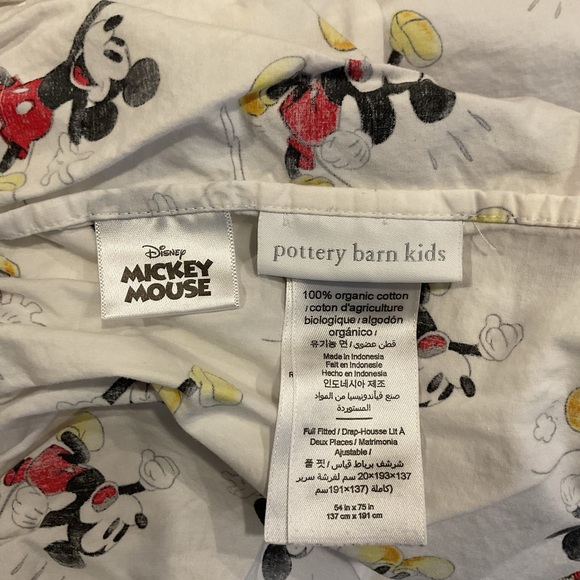 Pottery Barn Kids - Disney Mickey Mouse full fitted sheet & case - Picture 3 of 4
